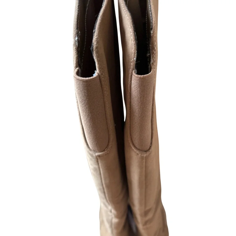 Universal Thread May Tan Faux Suede Tall Block Heel Boots‎ Size 8.NWT